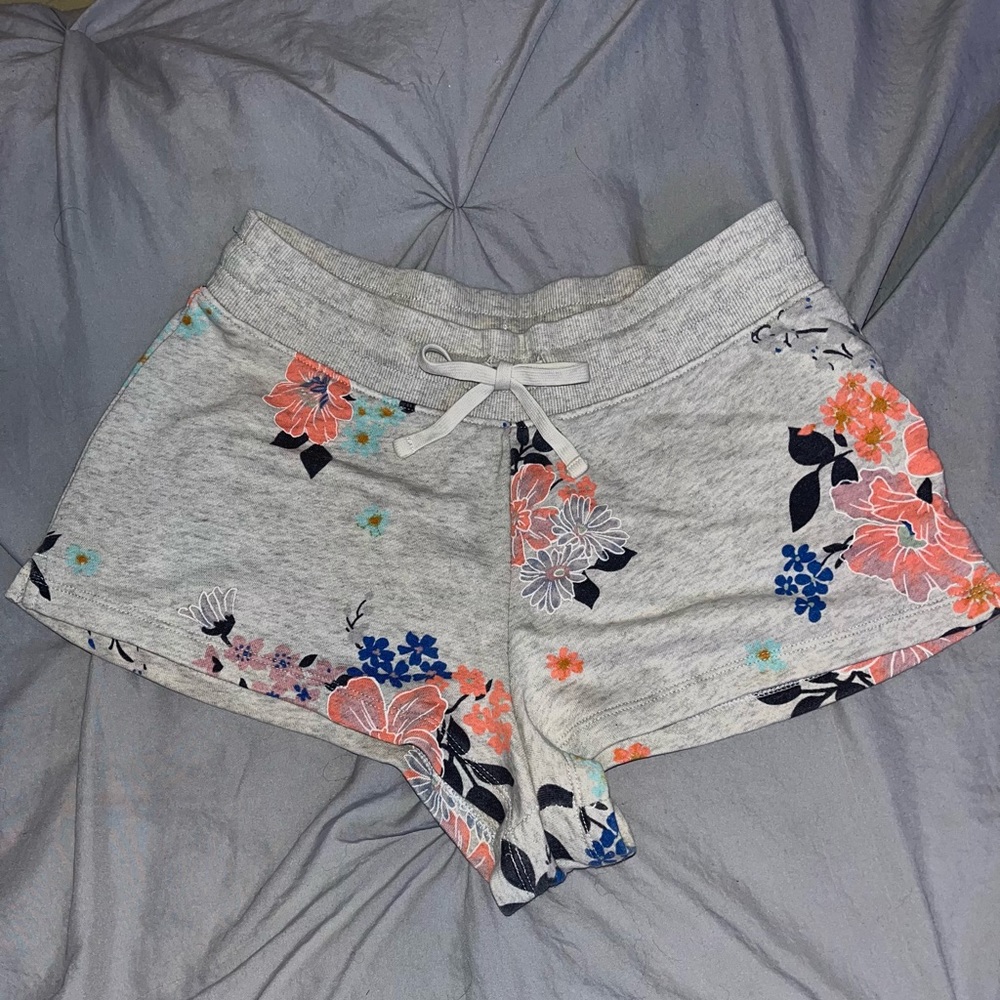 Cute ditsy flower lounge shorts